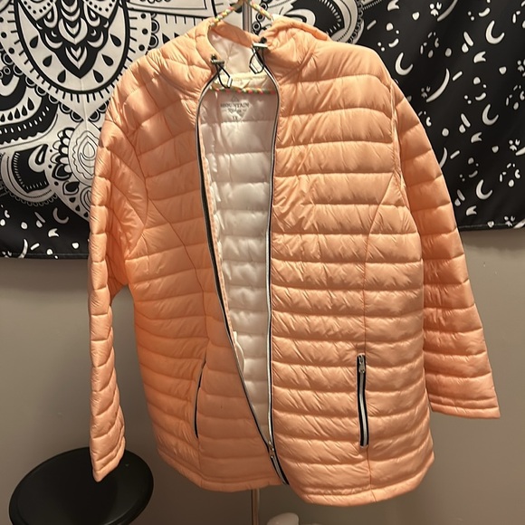 Quilted Puffer Jacket with Hood - Picture 4 of 17